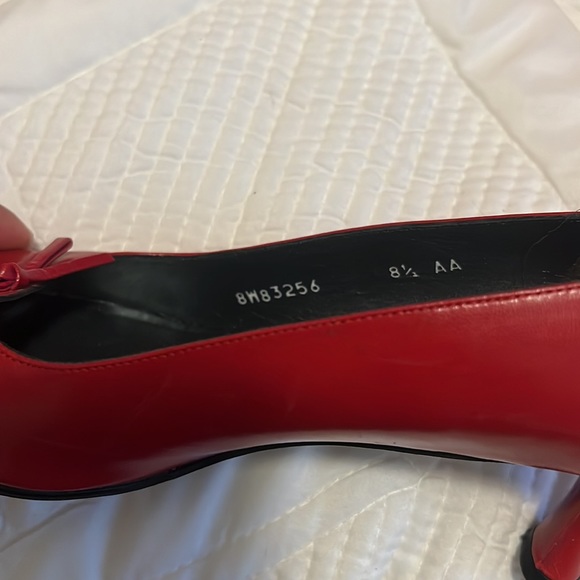 Red Stuart Weitzman women shoes - Picture 3 of 6